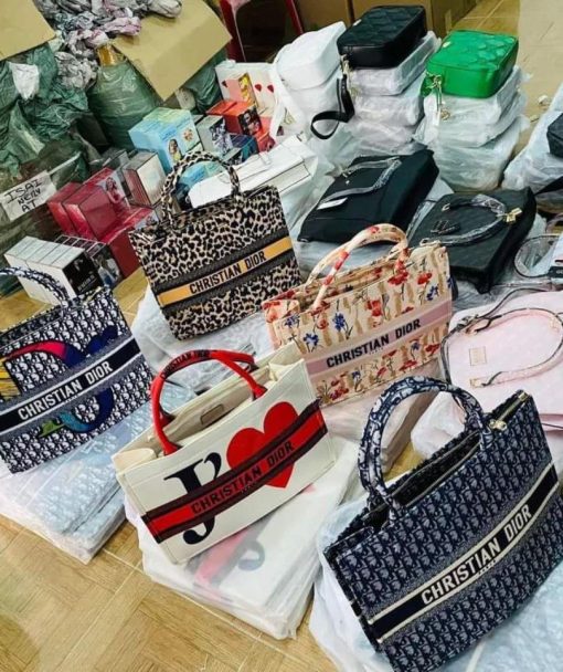 woman’s handbags